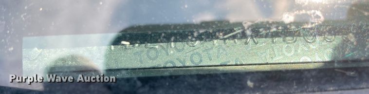 image for item DJ6177 2001 Toyota Sequoia  SUV