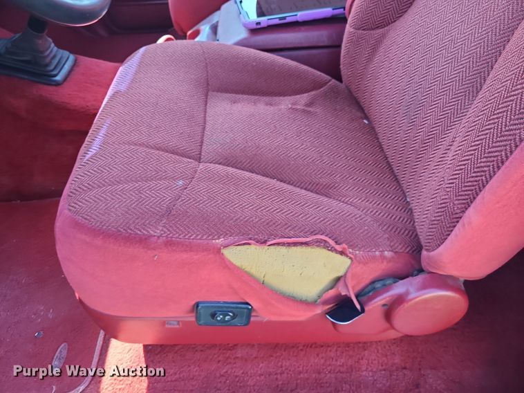 image for item DK1874 1992 Ford F250 XLT  SuperCab pickup truck