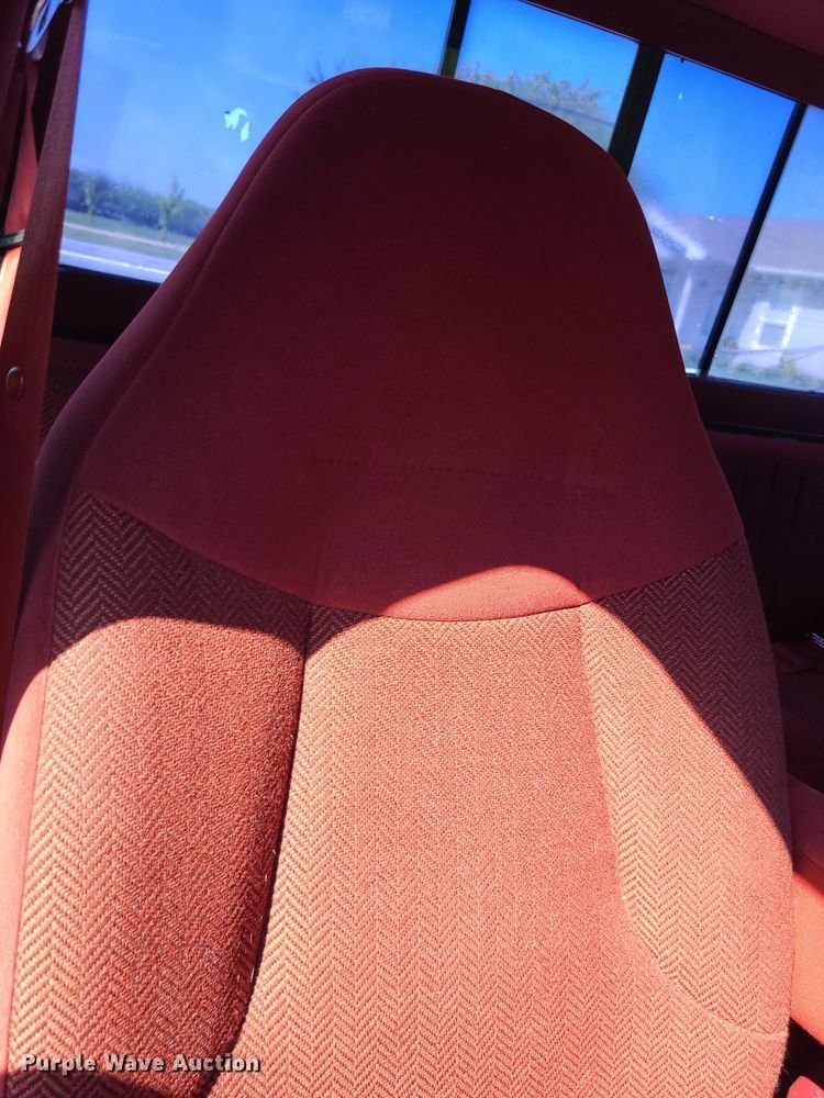 image for item DK1874 1992 Ford F250 XLT  SuperCab pickup truck