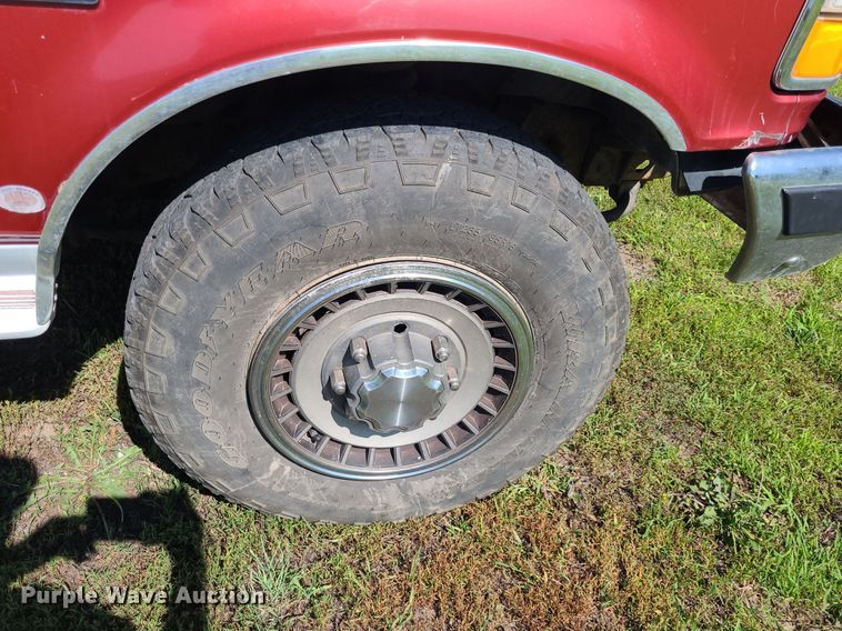 image for item DK1874 1992 Ford F250 XLT  SuperCab pickup truck