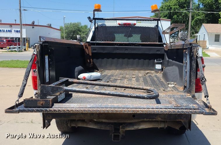 image for item DK1882 2010 Chevrolet Silverado 2500HD  Ext. Cab pickup truck