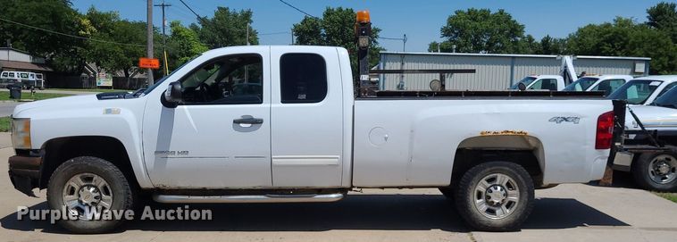 image for item DK1882 2010 Chevrolet Silverado 2500HD  Ext. Cab pickup truck