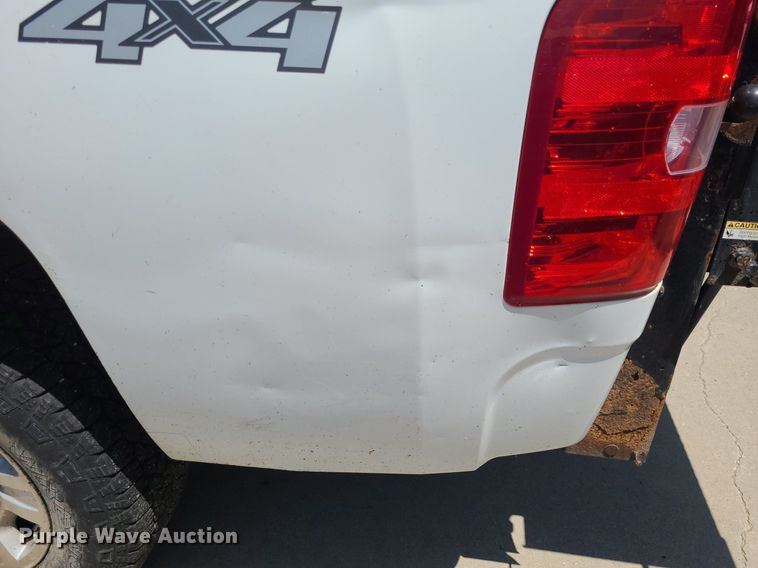 image for item DK1882 2010 Chevrolet Silverado 2500HD  Ext. Cab pickup truck