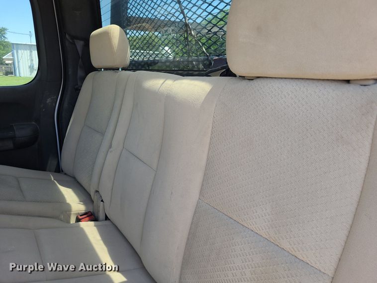 image for item DK1882 2010 Chevrolet Silverado 2500HD  Ext. Cab pickup truck