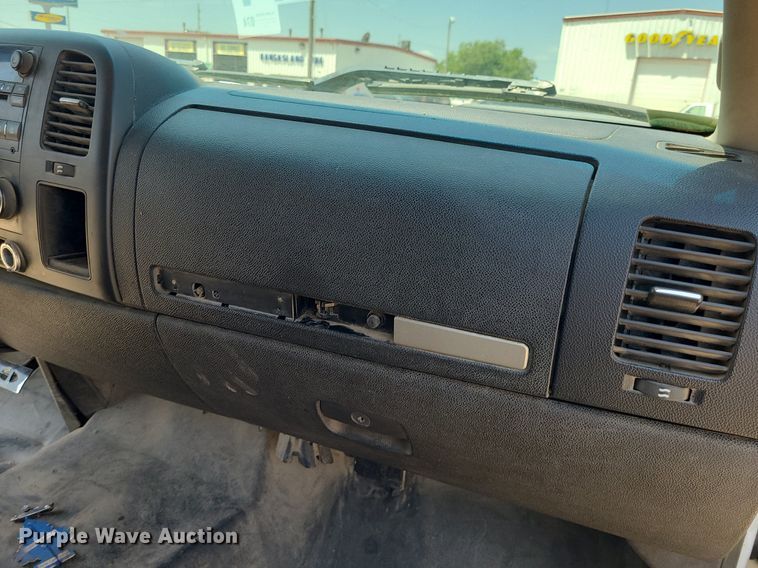 image for item DK1882 2010 Chevrolet Silverado 2500HD  Ext. Cab pickup truck