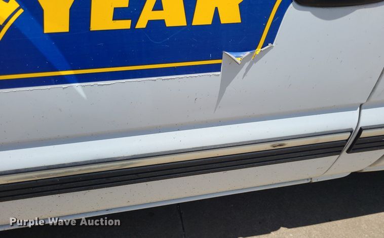 image for item DK1883 2002 Chevrolet Silverado 2500  pickup truck