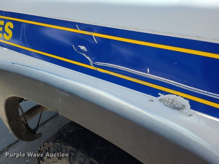 image for item DK1883 2002 Chevrolet Silverado 2500  pickup truck