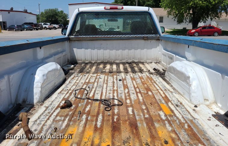 image for item DK1883 2002 Chevrolet Silverado 2500  pickup truck