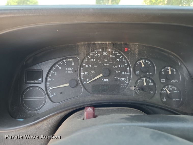 image for item DK1883 2002 Chevrolet Silverado 2500  pickup truck