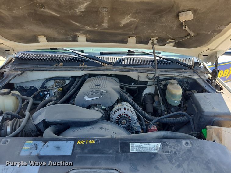 image for item DK1883 2002 Chevrolet Silverado 2500  pickup truck