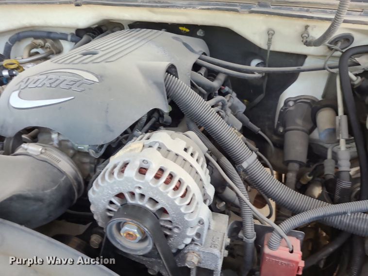 image for item DK1883 2002 Chevrolet Silverado 2500  pickup truck