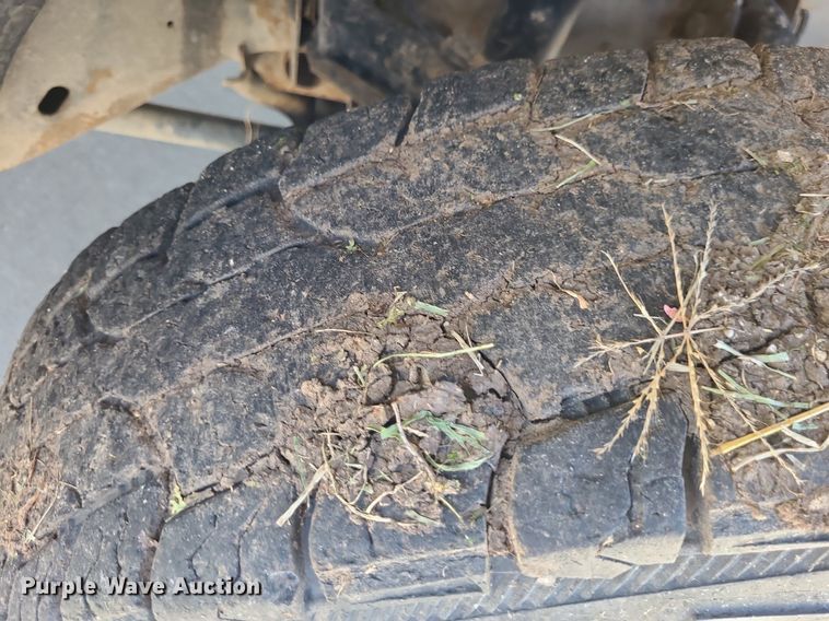 image for item DK1883 2002 Chevrolet Silverado 2500  pickup truck