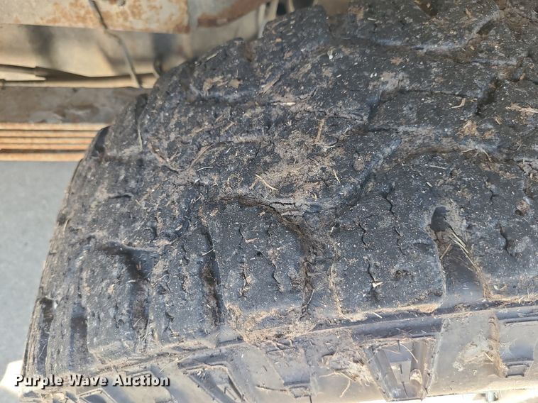 image for item DK1883 2002 Chevrolet Silverado 2500  pickup truck