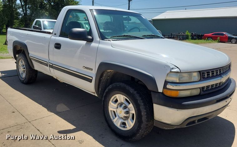 image for item DK1884 2001 Chevrolet Silverado 2500  pickup truck