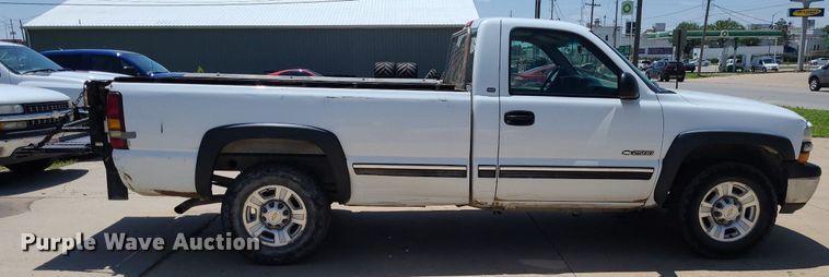 image for item DK1884 2001 Chevrolet Silverado 2500  pickup truck