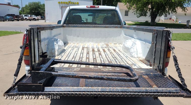 image for item DK1884 2001 Chevrolet Silverado 2500  pickup truck