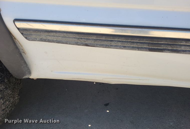 image for item DK1884 2001 Chevrolet Silverado 2500  pickup truck