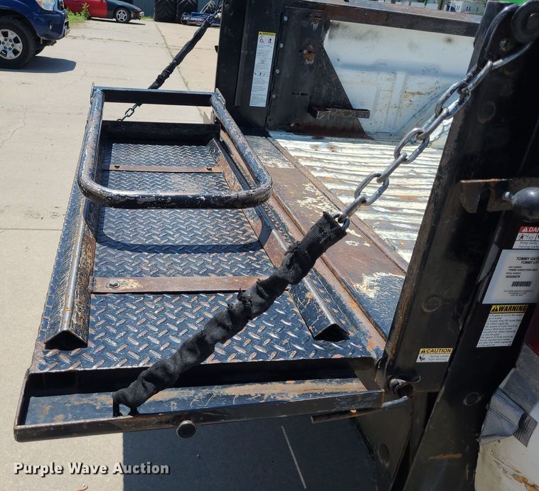 image for item DK1884 2001 Chevrolet Silverado 2500  pickup truck