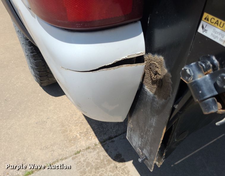 image for item DK1884 2001 Chevrolet Silverado 2500  pickup truck