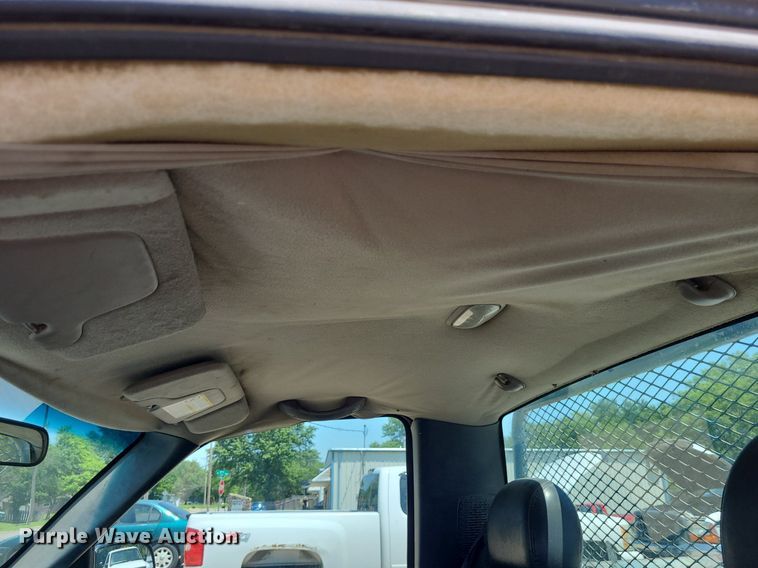 image for item DK1884 2001 Chevrolet Silverado 2500  pickup truck