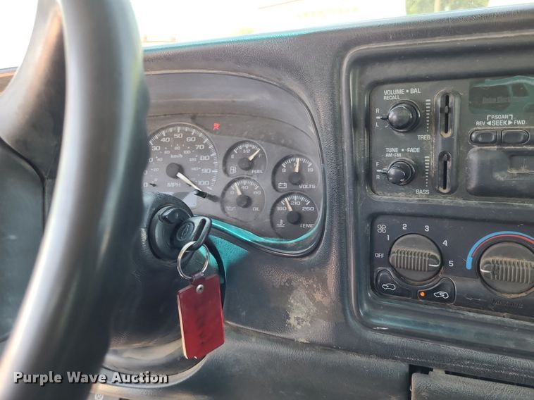 image for item DK1884 2001 Chevrolet Silverado 2500  pickup truck