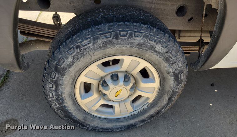 image for item DK1884 2001 Chevrolet Silverado 2500  pickup truck