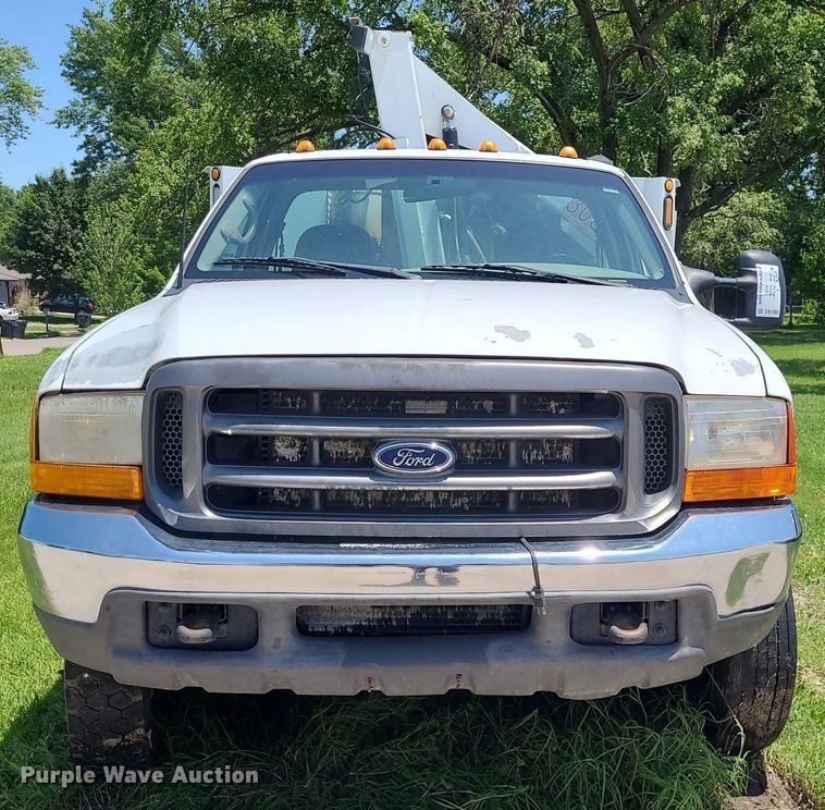 image for item DK1885 2000 Ford F550 Super Duty XL  utility / service truck