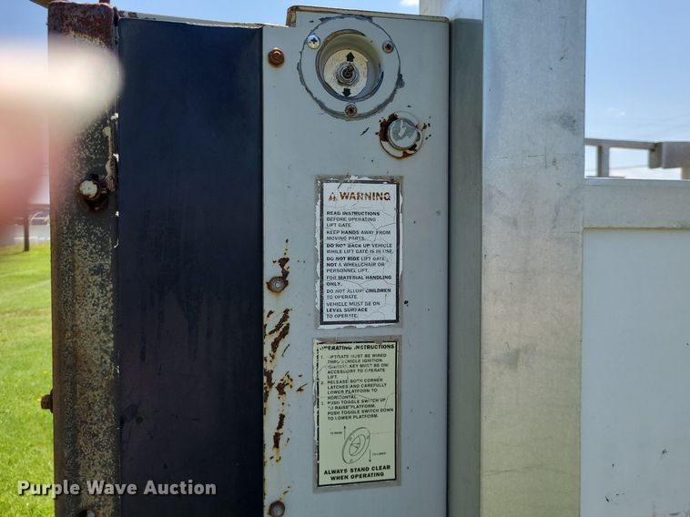 image for item DK1885 2000 Ford F550 Super Duty XL  utility / service truck