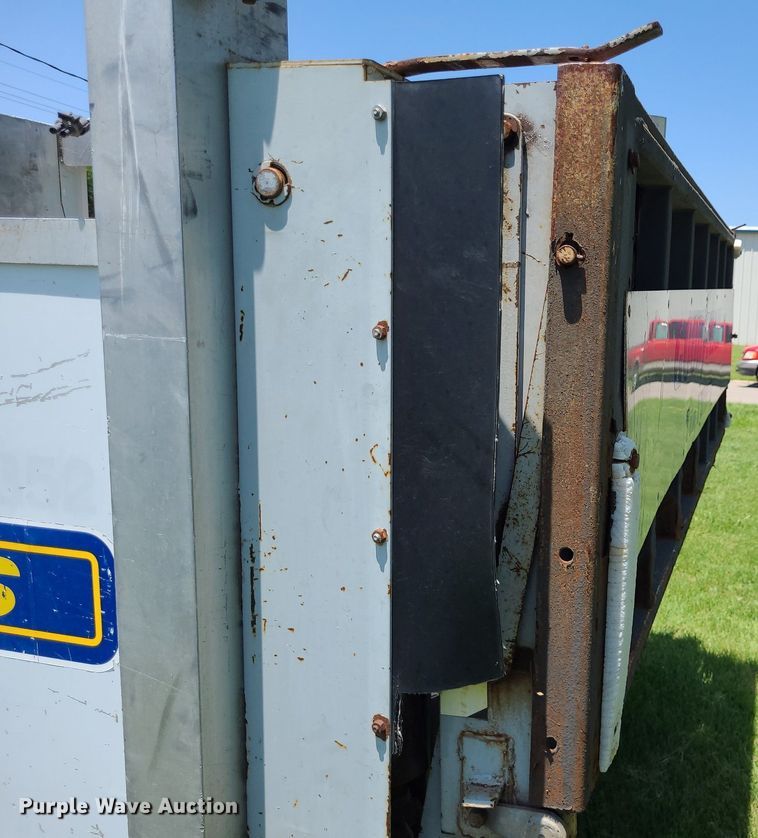 image for item DK1885 2000 Ford F550 Super Duty XL  utility / service truck