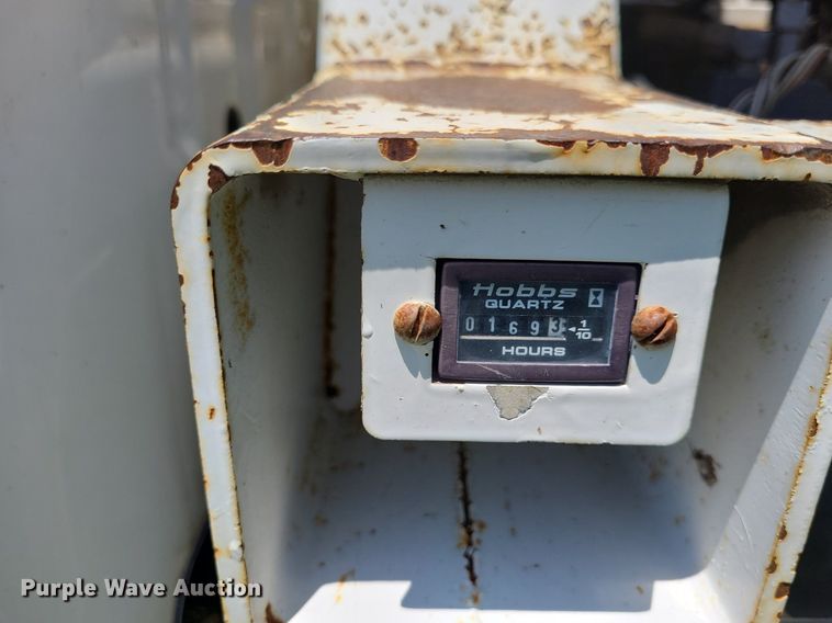 image for item DK1885 2000 Ford F550 Super Duty XL  utility / service truck