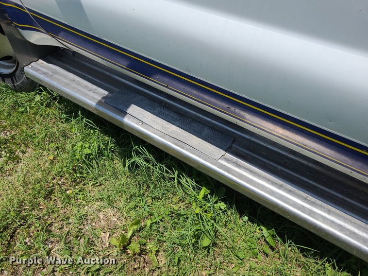 image for item DK1885 2000 Ford F550 Super Duty XL  utility / service truck