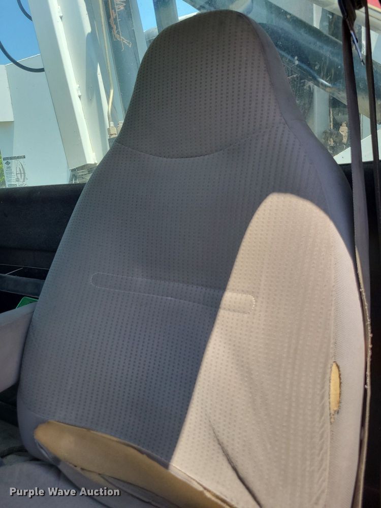 image for item DK1885 2000 Ford F550 Super Duty XL  utility / service truck