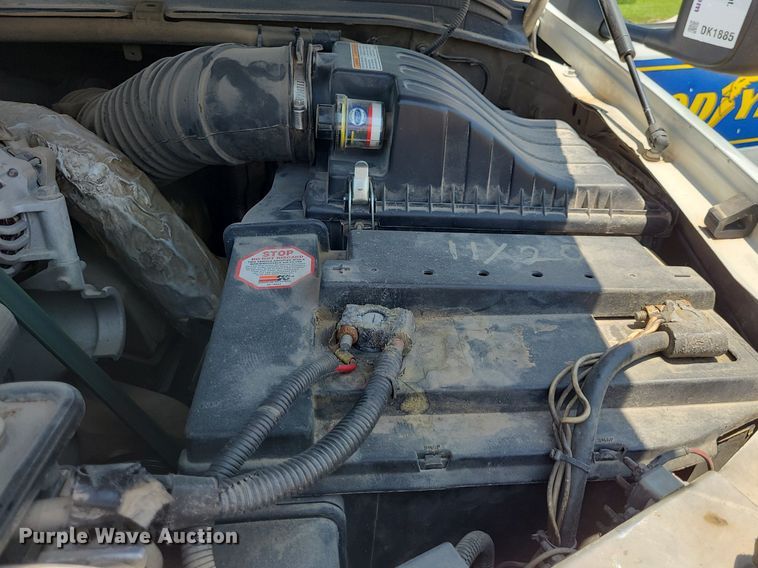 image for item DK1885 2000 Ford F550 Super Duty XL  utility / service truck