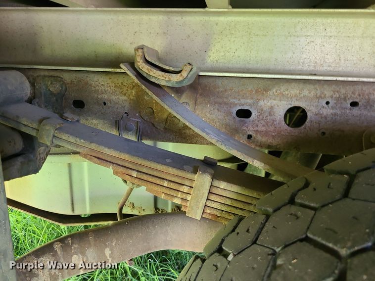 image for item DK1885 2000 Ford F550 Super Duty XL  utility / service truck