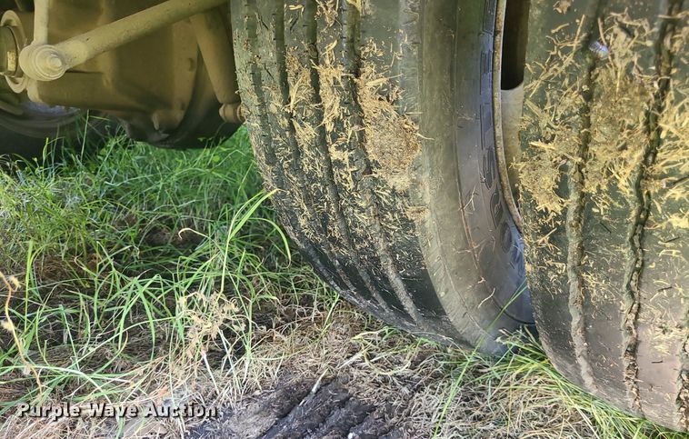 image for item DK1885 2000 Ford F550 Super Duty XL  utility / service truck