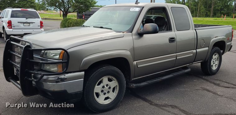 image for item DK1887 2006 Chevrolet Silverado 1500  Ext. Cab pickup truck