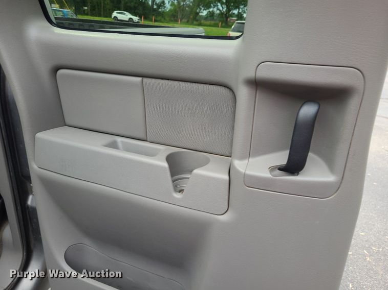 image for item DK1887 2006 Chevrolet Silverado 1500  Ext. Cab pickup truck