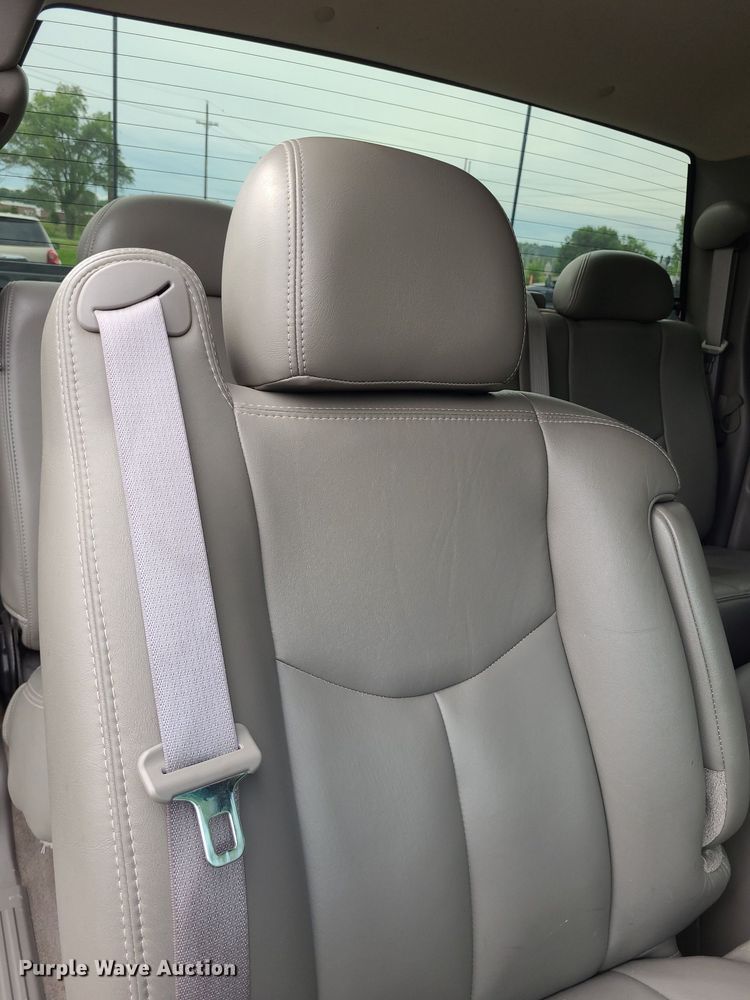 image for item DK1887 2006 Chevrolet Silverado 1500  Ext. Cab pickup truck