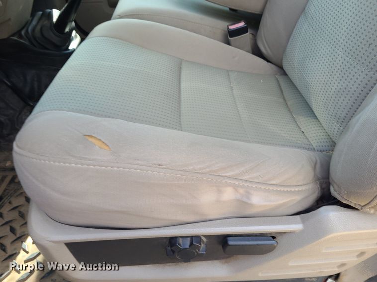 image for item DK1891 2008 Ford F450 Super Duty XLT  flatbed truck