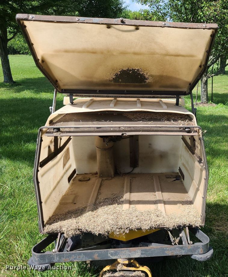 image for item DK1919 Walker MTLGHS  ZTR lawn mower