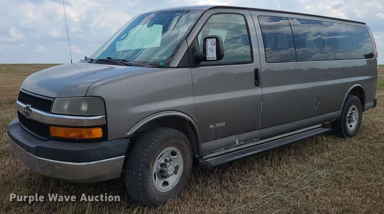 image for item DK1947 2006 Chevrolet Express 3500  van