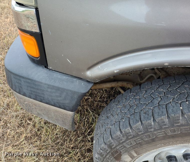 image for item DK1947 2006 Chevrolet Express 3500  van