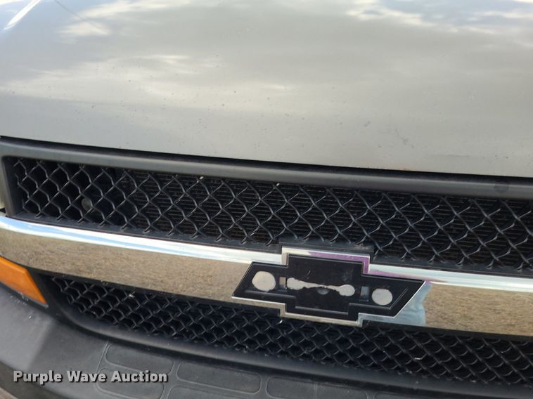 image for item DK1947 2006 Chevrolet Express 3500  van