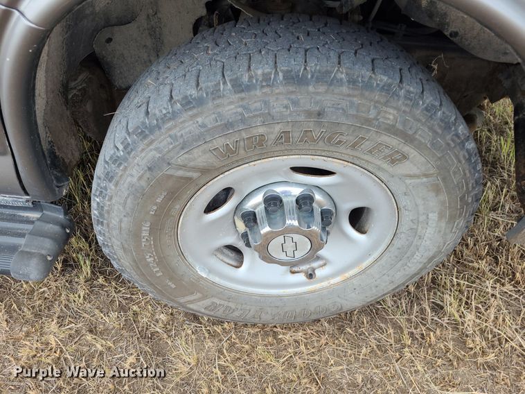 image for item DK1947 2006 Chevrolet Express 3500  van