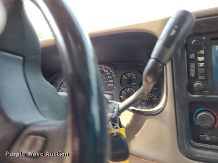 image for item DK1951 2005 Chevrolet Tahoe LT  SUV