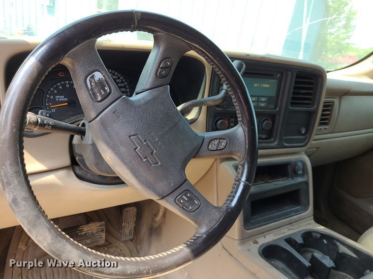 image for item DK1951 2005 Chevrolet Tahoe LT  SUV