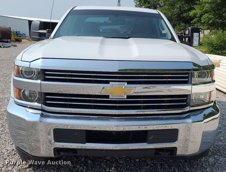 image for item DK1955 2016 Chevrolet Silverado 2500HD  Crew Cab pickup truck