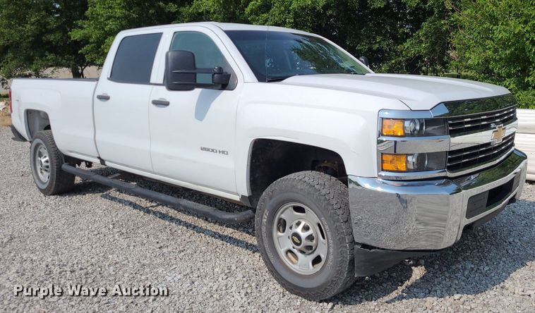 image for item DK1955 2016 Chevrolet Silverado 2500HD  Crew Cab pickup truck