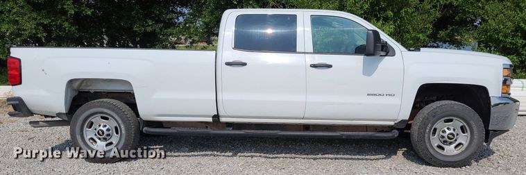 image for item DK1955 2016 Chevrolet Silverado 2500HD  Crew Cab pickup truck