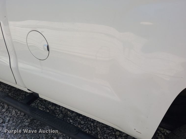 image for item DK1955 2016 Chevrolet Silverado 2500HD  Crew Cab pickup truck